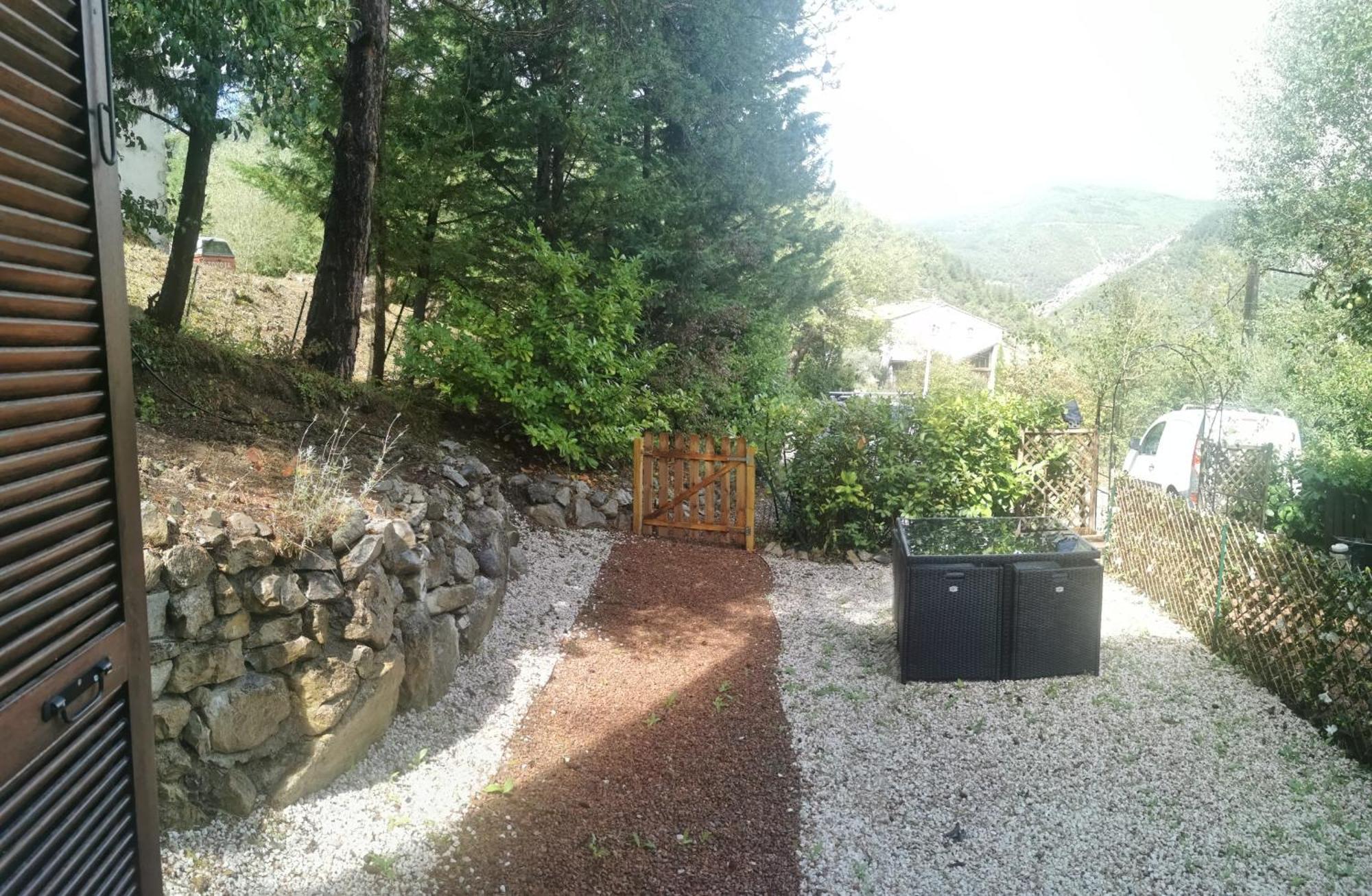 Chez Vero Et Bernard Entrevaux Exterior foto